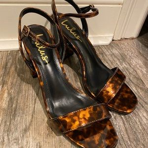 Lulus tortoise heels